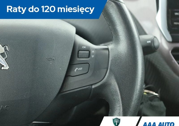Peugeot 2008 cena 33000 przebieg: 132386, rok produkcji 2015 z Radymno małe 137